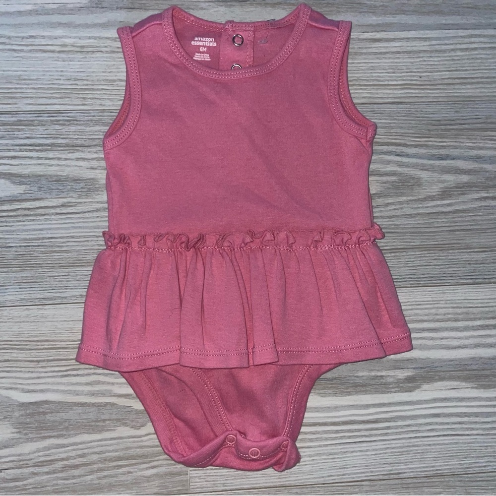 ⭐Amazon Essentials Baby Girls Dress Onesie 6M⭐
